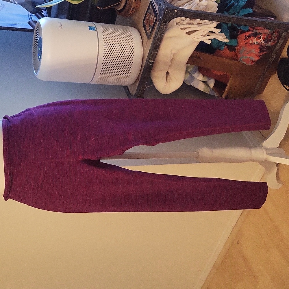 Zella Pink Purple Cropped Leggings